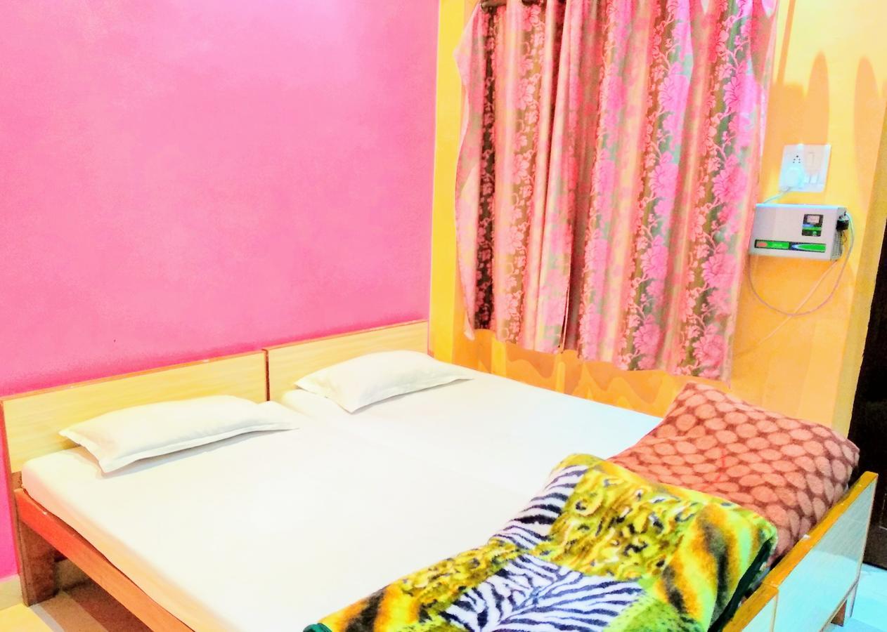فاراناسي Shree Sai Paying Guest House المظهر الخارجي الصورة